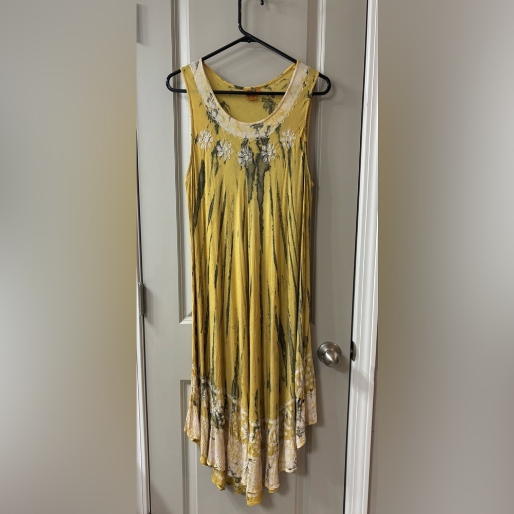 Sakkas Yellow Alexis Embroidered Long Sleeveless Floral Caftan - Picture 5 of 11